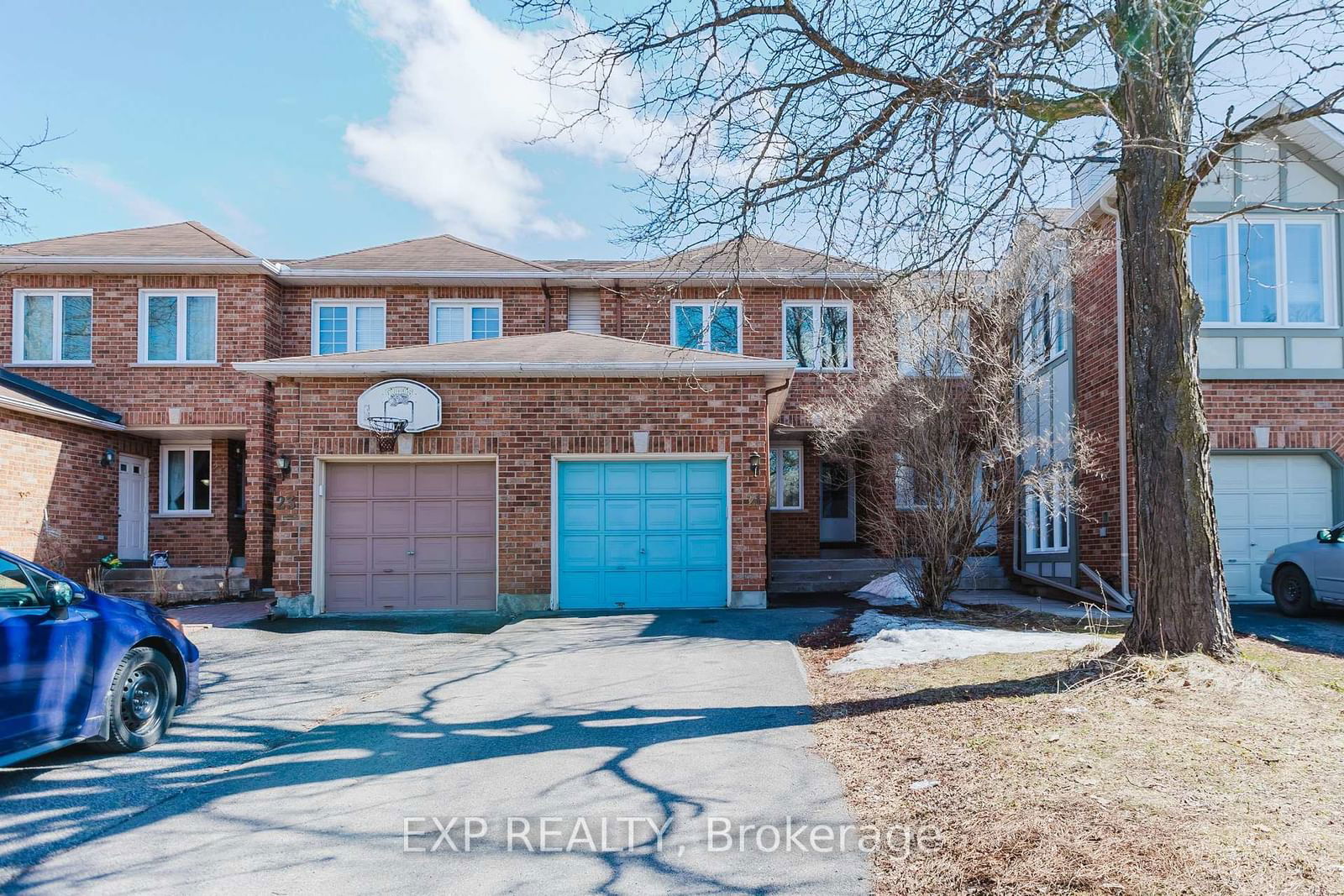 Townhouse for sale at 21 Ashpark Crescent, Ottawa, Hunt Club Park/Greenboro, K1T 3N8 - MLS: X12068139
