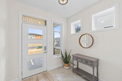 34 Erie Crt, Loyalist - Amherstview image-0-2