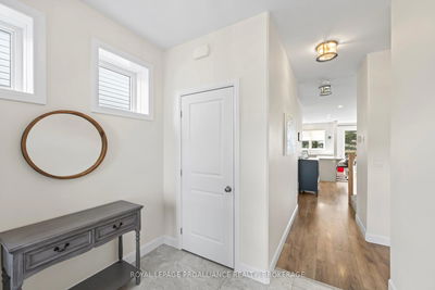 34 Erie Crt, Loyalist - Amherstview image-0-3