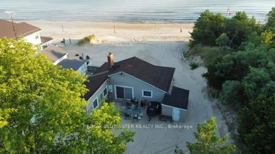 6388 West Parkway Dr, Lambton Shores - Lambton Shores image-0-1