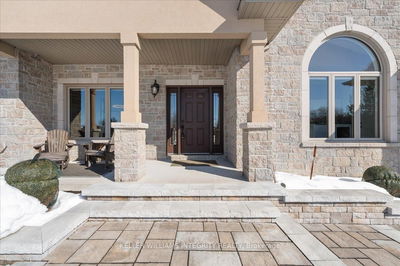 4830 Whispering Willow Dr, Navan - Sarsfield/Bearbrook image-0-2