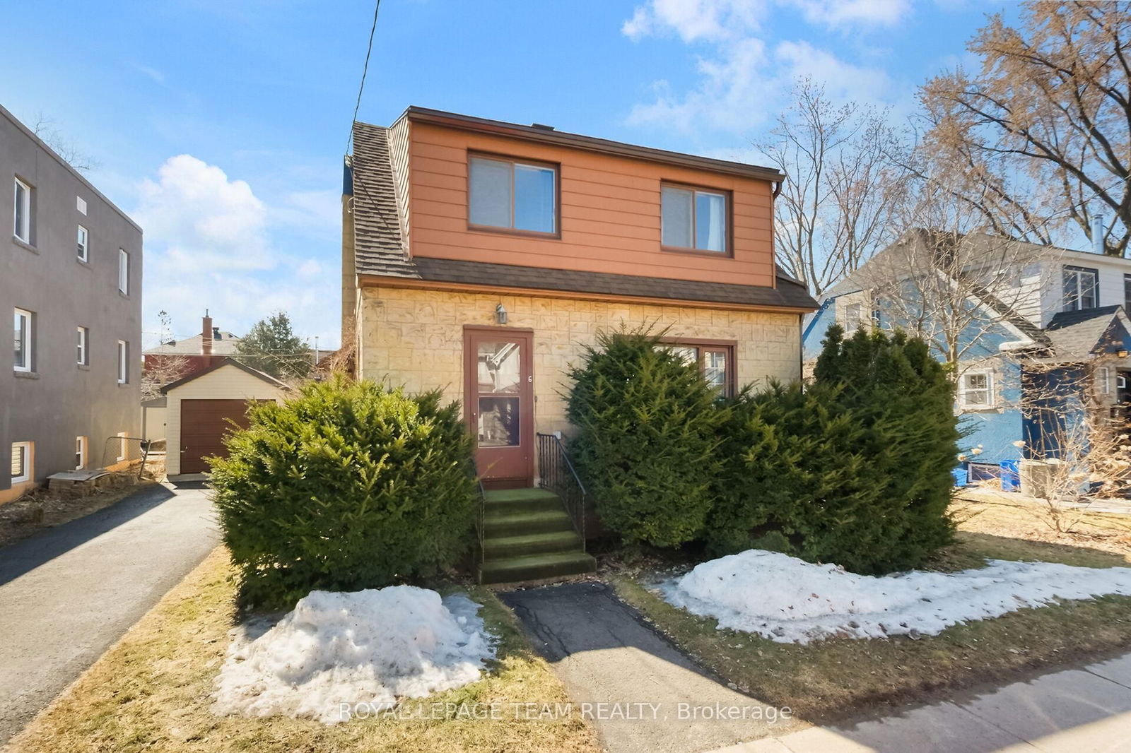 Detached House sold at 6 King George Street, Ottawa, Overbrook, K1K 1V8 - MLS: X12068823