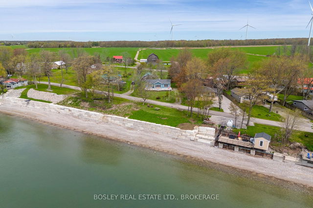 557 EDGEWATER Place