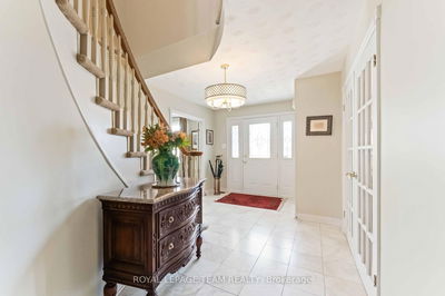 5 Erinlea Crt, Nepean - Pineglen/Country Place image-0-2