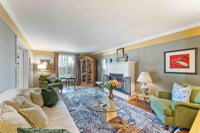 5 Erinlea Crt, Nepean - Pineglen/Country Place image-0-3