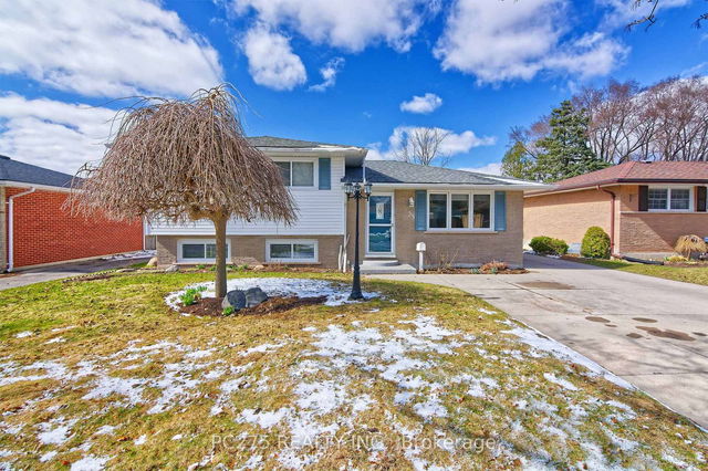 55 Aponi Crescent
