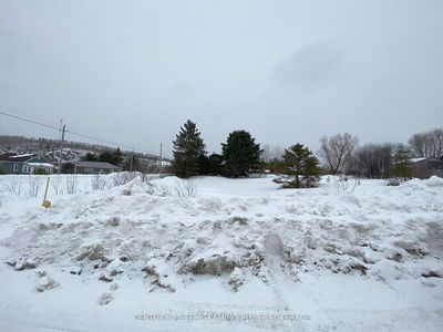 359-361 Pinner Ave, Matachewan -  image-0-2