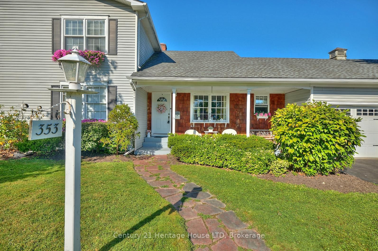 Detached House for sale at 353 DAYTONA Drive, Fort Erie, Crescent Park, L2A 4Y6 - MLS: X12069326