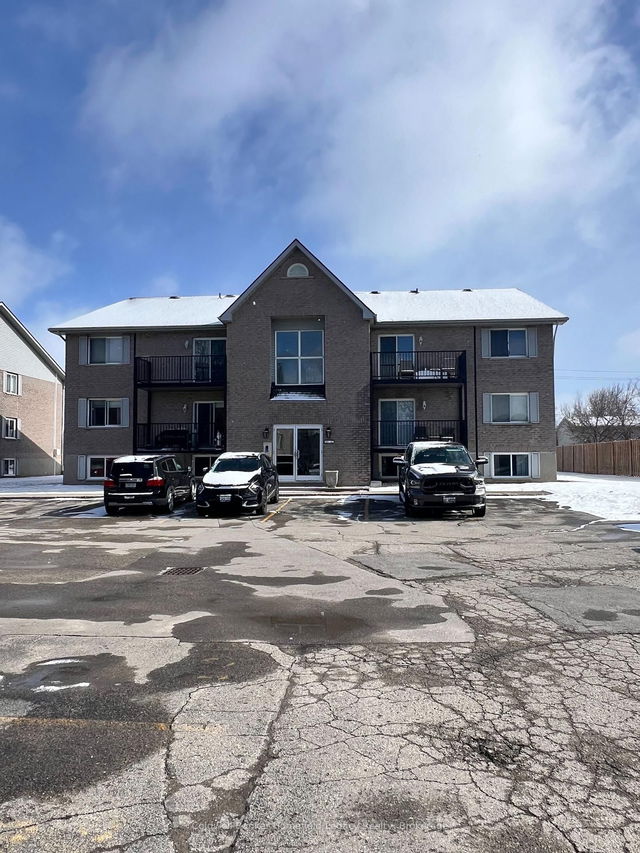 303 - 50 Campbell Court