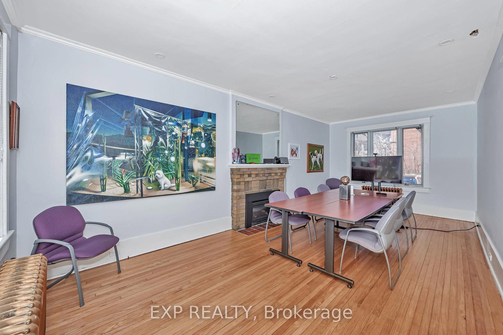 Listing Image 5