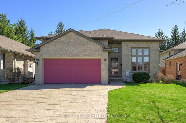13 Warbler Heights