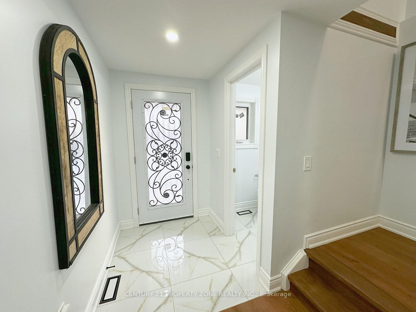 Townhouse sold at 498 BANKSIDE Drive, Kitchener, N2N 3J3 - MLS: X12070543