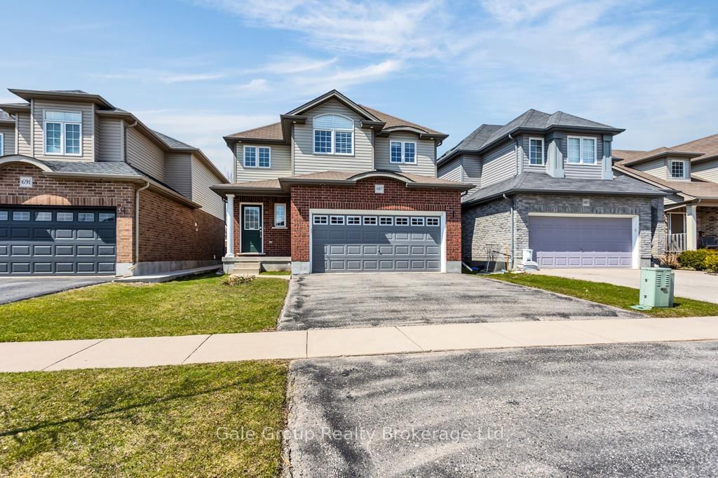 Detached House sold at 687 Frontenac Crescent, Woodstock, South, N4V 0B2 - MLS: X12071029