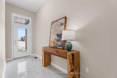 569 Paakanaak Ave, Gloucester - Blossom Park/Kemp Park/Findlay Creek image-0-1