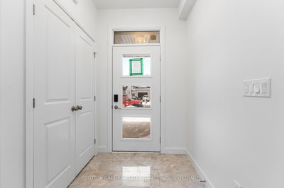 205 Superior Dr, Loyalist - Amherstview image-0-1
