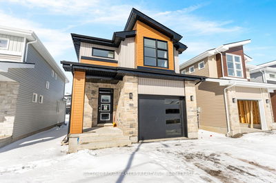 208 Superior Dr, Loyalist - Amherstview