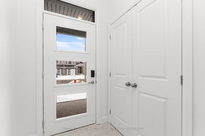 208 Superior Dr, Loyalist - Amherstview image-0-2