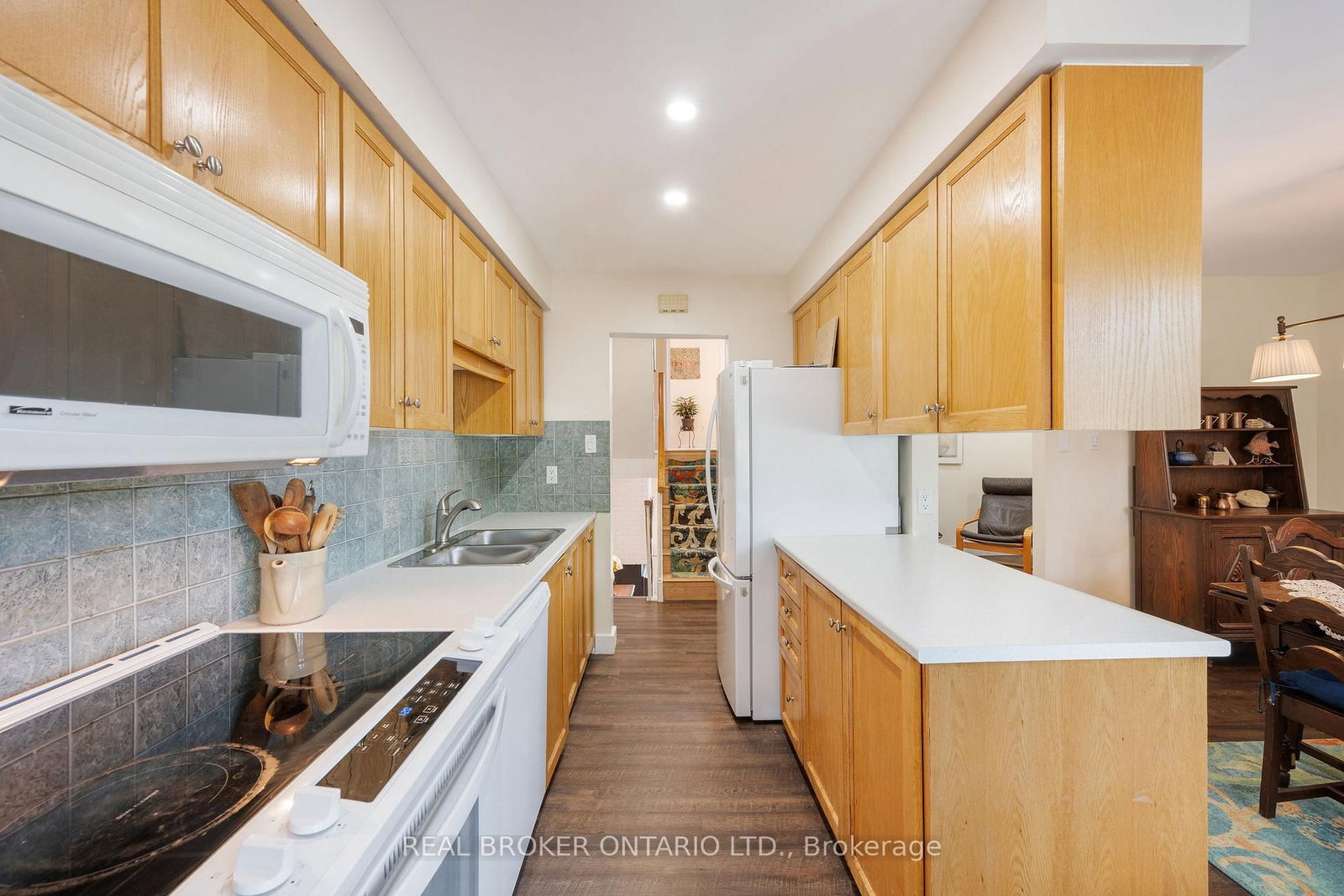 Listing Image 14