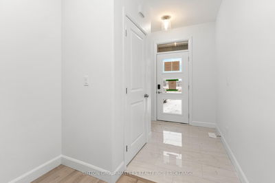 226 Dr Richard James Cres, Loyalist - Amherstview image-0-2