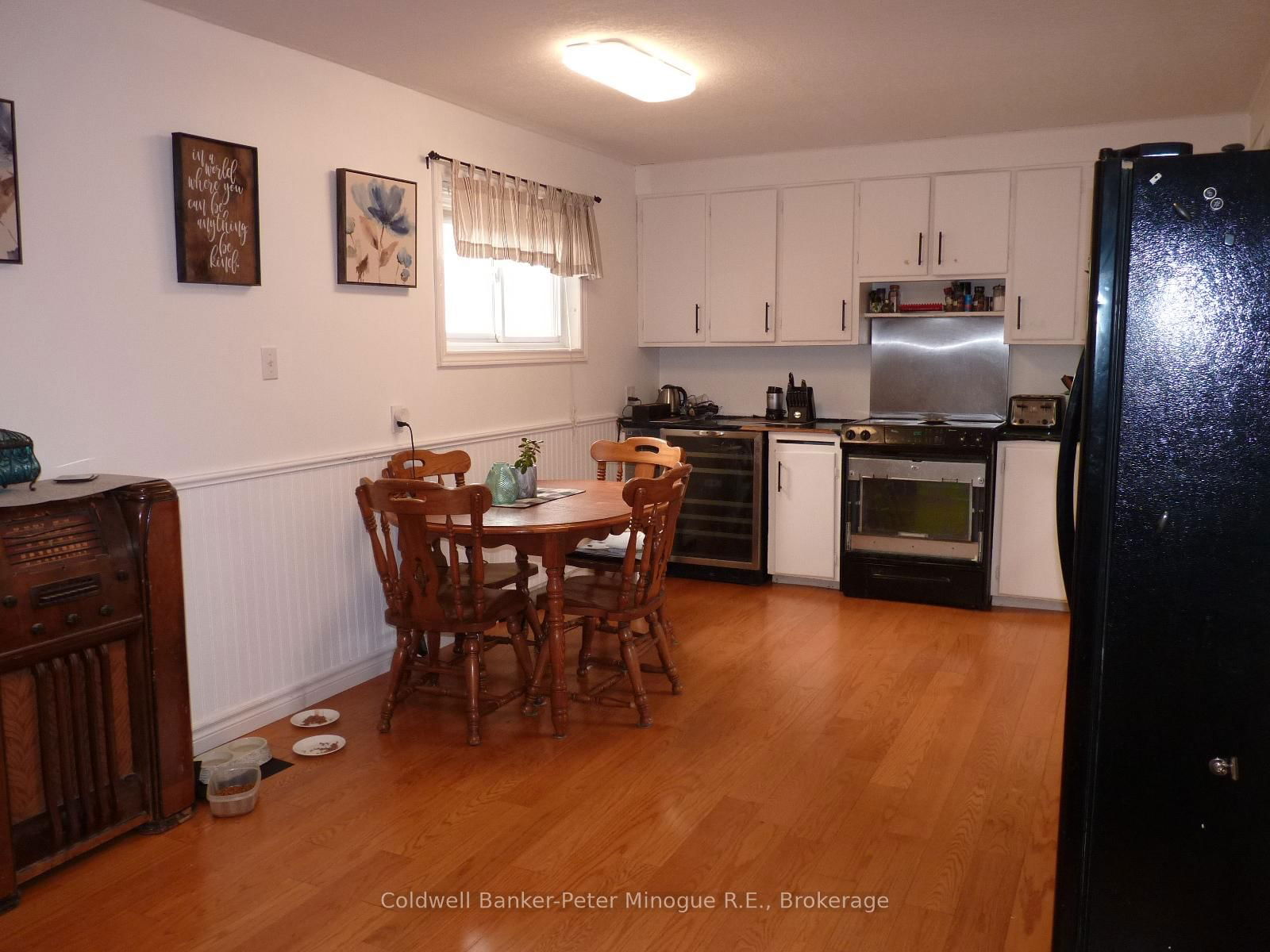Detached House for sale at 2452 Queensway Road, North Bay, Birchaven, P1B 7Z9 - MLS: X12071423