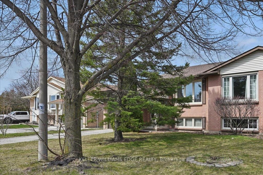 Semi-Detached House sold at 4927 Hickory Lane, Lincoln, Beamsville, L3J 0C3 - MLS: X12071587