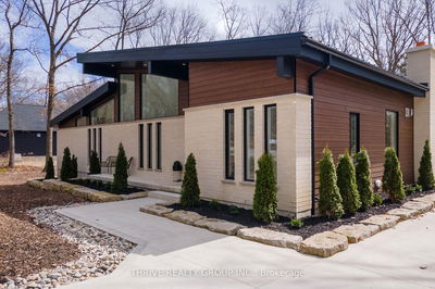10107 Pinery Bluffs Rd, Lambton Shores - Grand Bend image-0-2