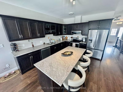 202 Sorbie Cres, Loyalist - Amherstview image-0-2