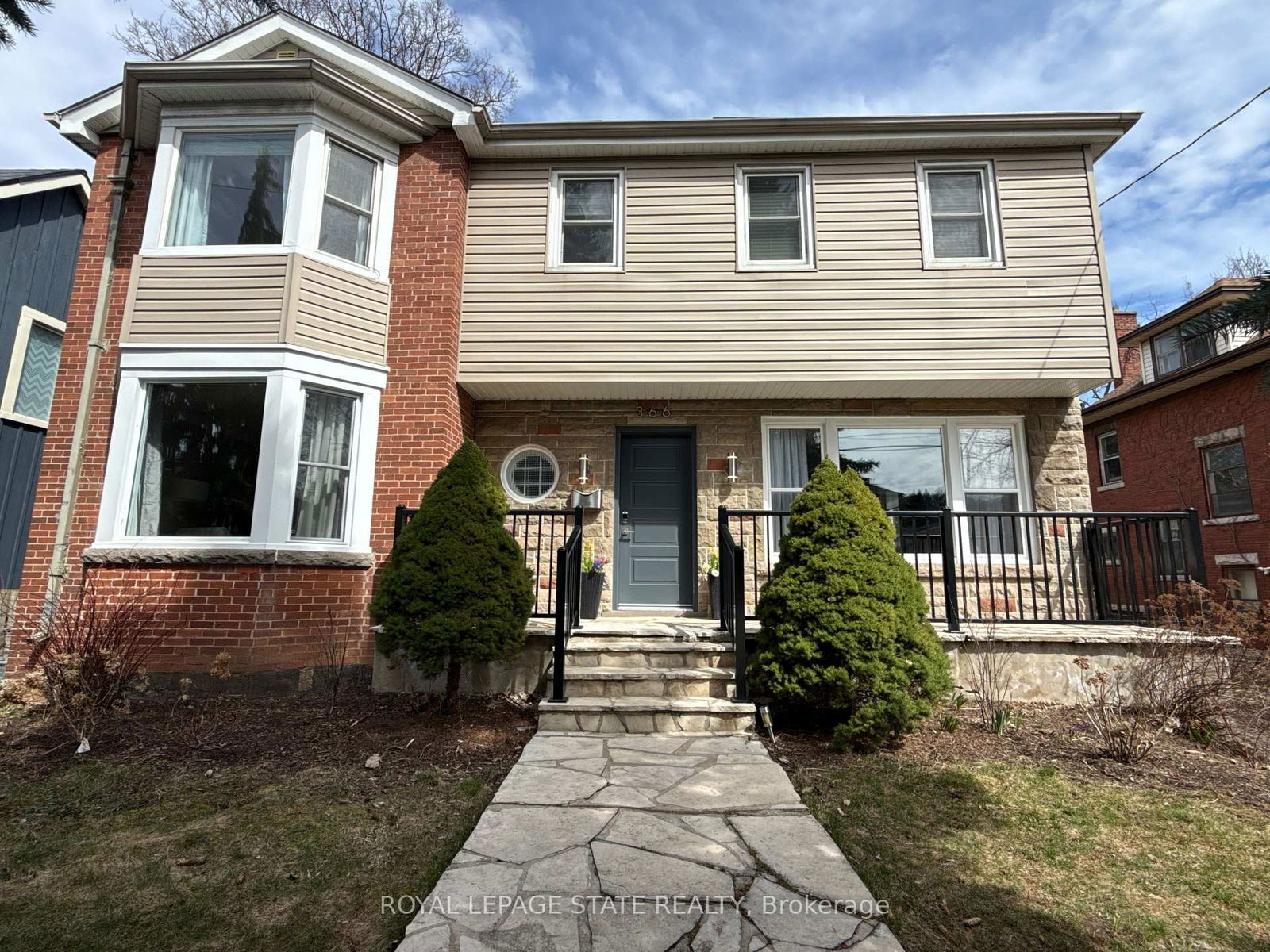 Detached House sold at 366 Aberdeen Avenue, Hamilton, Kirkendall, L8P 2R5 - MLS: X12072153