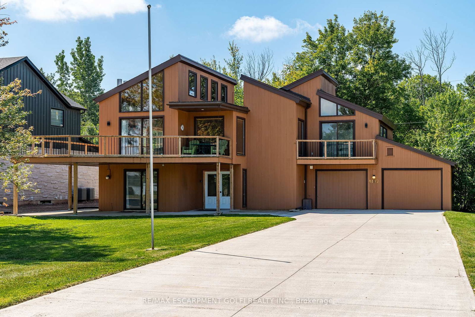 Detached House sold at 4197 Niagara River Pkwy, Fort Erie, L0S 1S0 - MLS: X12072621