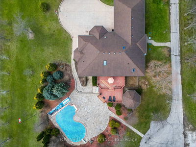 7400 11th Concession Rd, Tecumseh - Tecumseh image-0-2