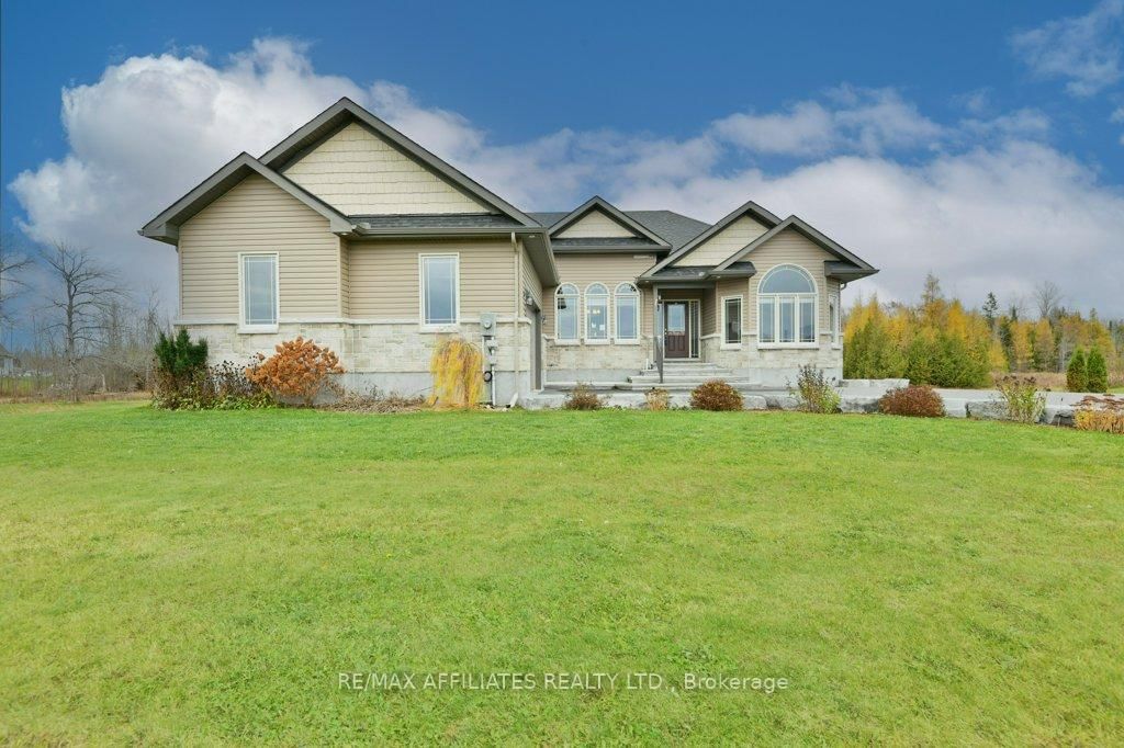 Detached House sold at 275 COUNTRY LANE Drive, Carleton Place, Beckwith Twp, K7C 3P2 - MLS: X12072992