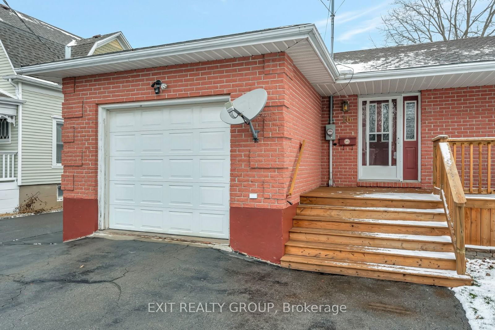 Detached House for sale at 16 Maple Avenue, Prince Edward County, Picton, K0K 2T0 - MLS: X12073112
