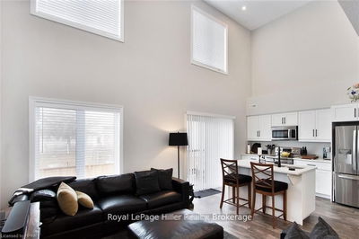 Unit 9 — 3194 VIVIAN LINE 37 Line, Stratford - Stratford image-0-4