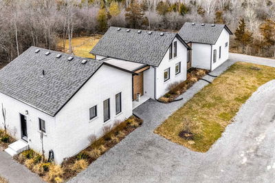 19485 Loyalist Pkwy, Prince Edward County - Hillier Ward image-0-2