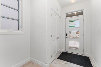 218 Dr Richard James Cres, Loyalist - Amherstview image-0-1