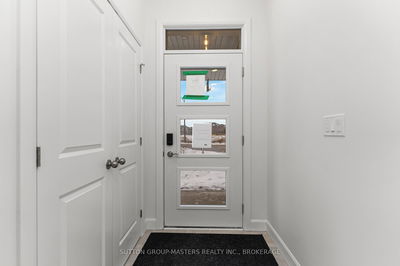 218 Dr Richard James Cres, Loyalist - Amherstview image-0-2