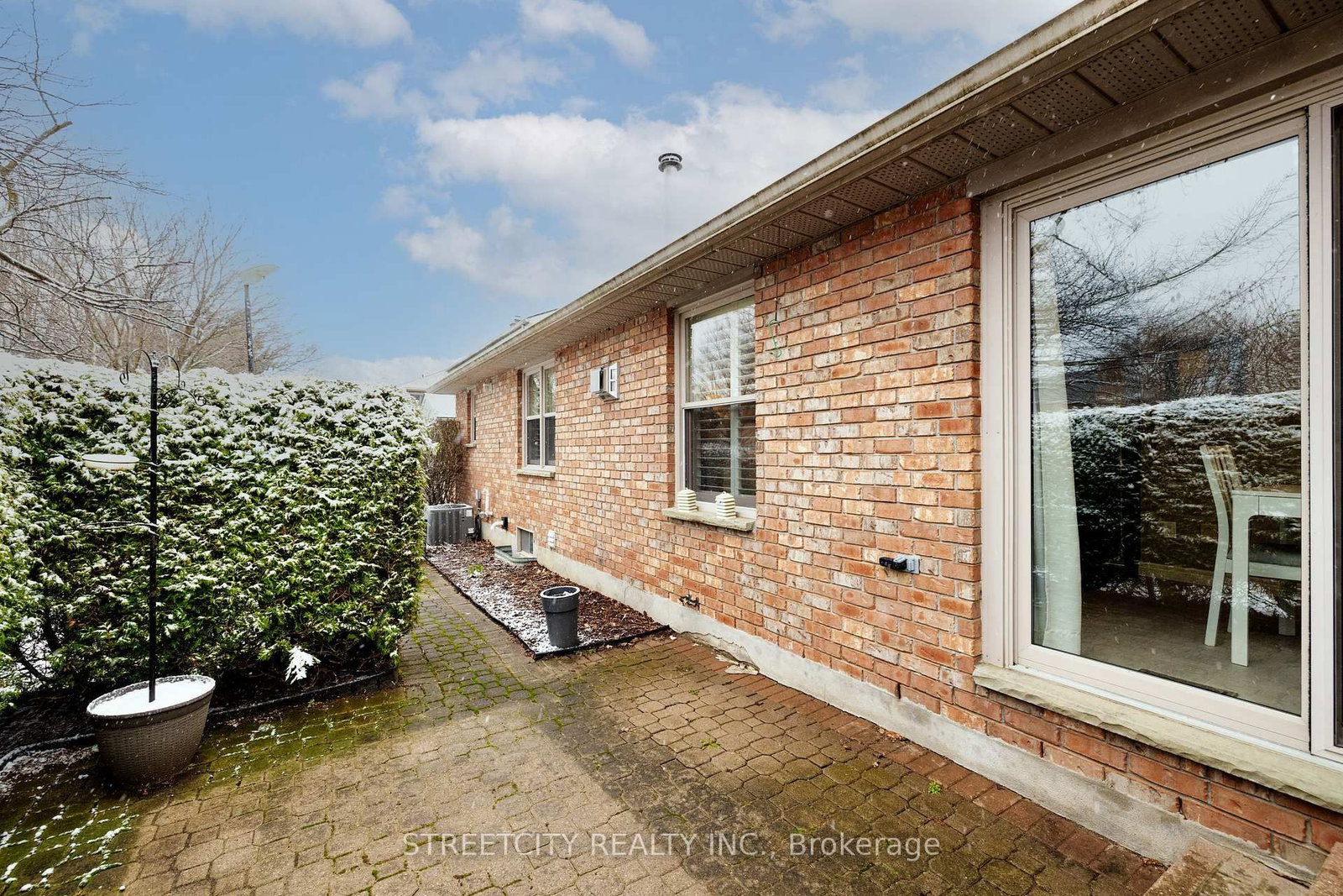 Listing Image 37