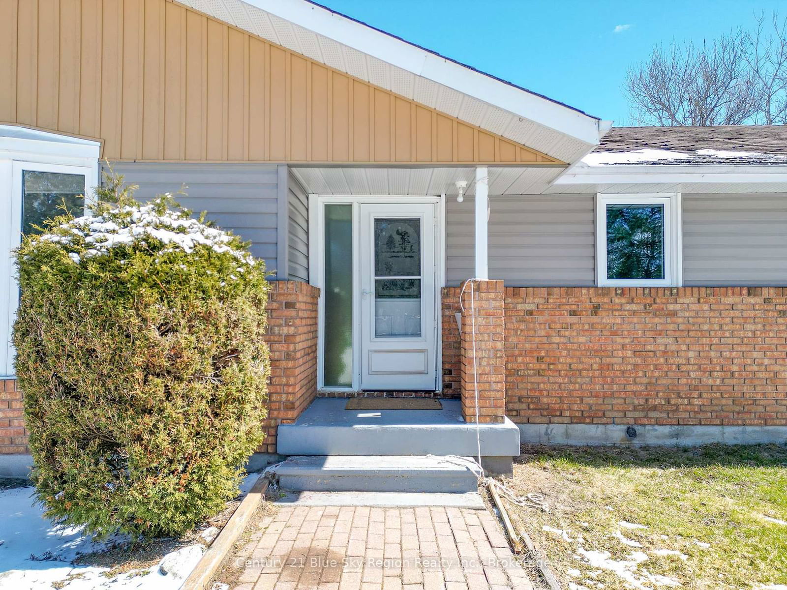 Detached House sold at 98 Meadow Drive, East Ferris, Corbeil, P0H 1H0 - MLS: X12074295
