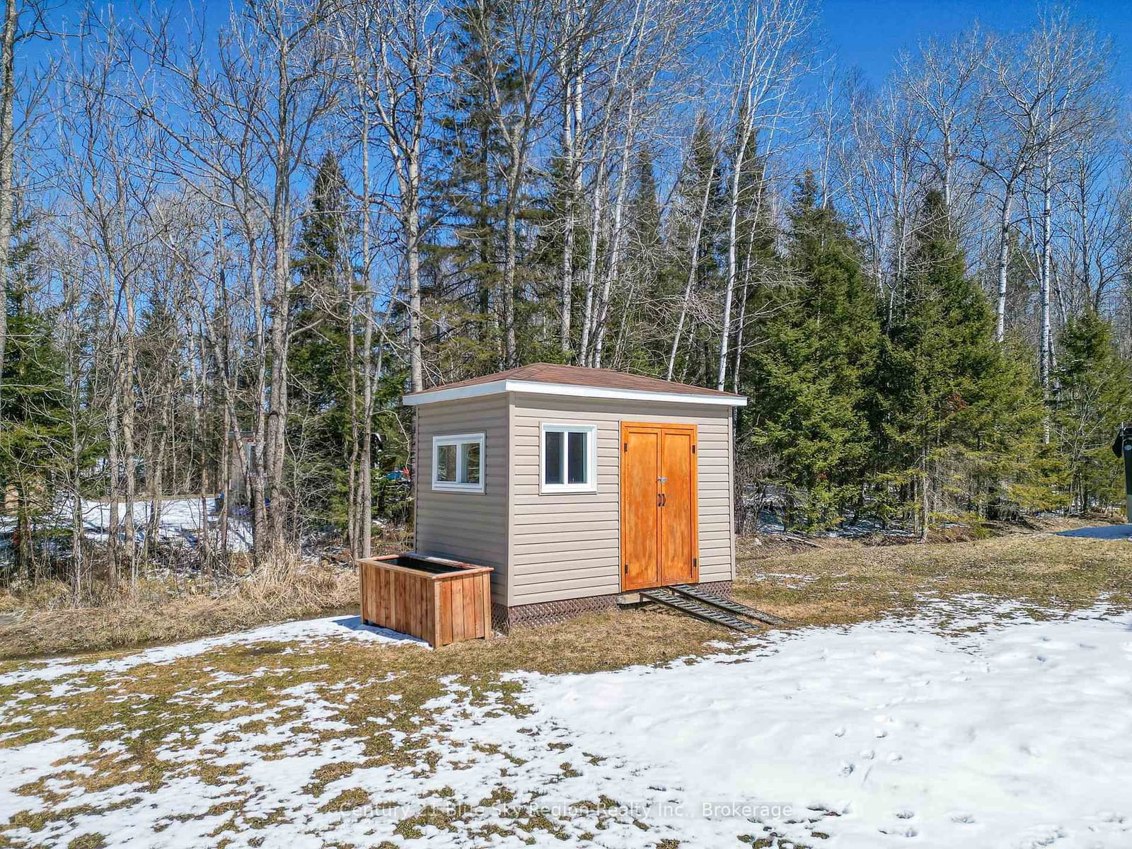 Detached House sold at 98 Meadow Drive, East Ferris, Corbeil, P0H 1H0 - MLS: X12074295