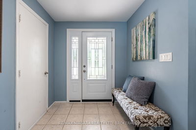 7 Royal Oak Dr, St. Catharines - Martindale Pond image-0-4