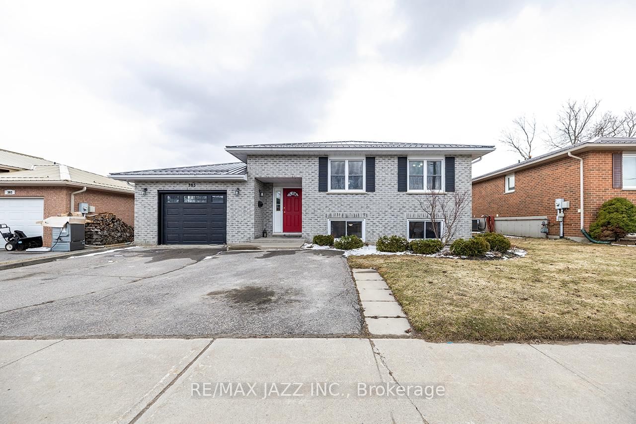 Detached House for sale at 305 Mary Street, Kawartha Lakes, Lindsay, K9V 5X5 - MLS: X12074436