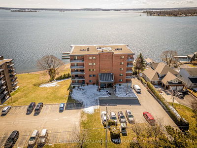 Unit 302 — 235 South St, Gananoque - Gananoque image-0-1