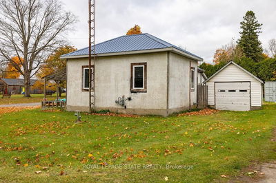 13 Broad Lane, Norfolk - Teeterville image-0-1