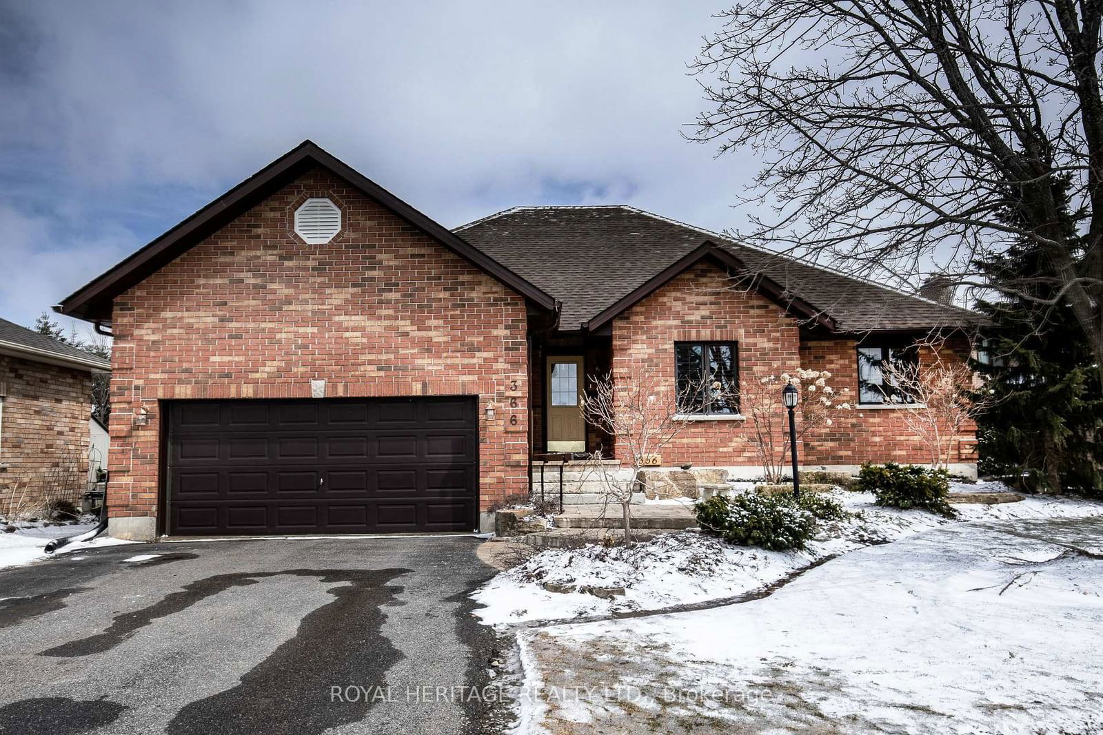 Detached House for sale at 366 William Street, Kawartha Lakes, Lindsay, K9V 5V4 - MLS: X12074503