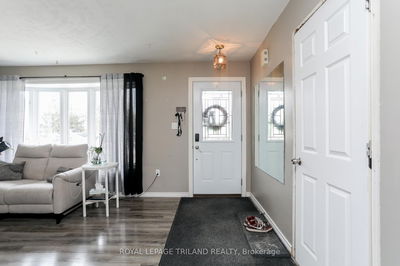139 Coulter Ave, Central Elgin - Rural Central Elgin image-0-3
