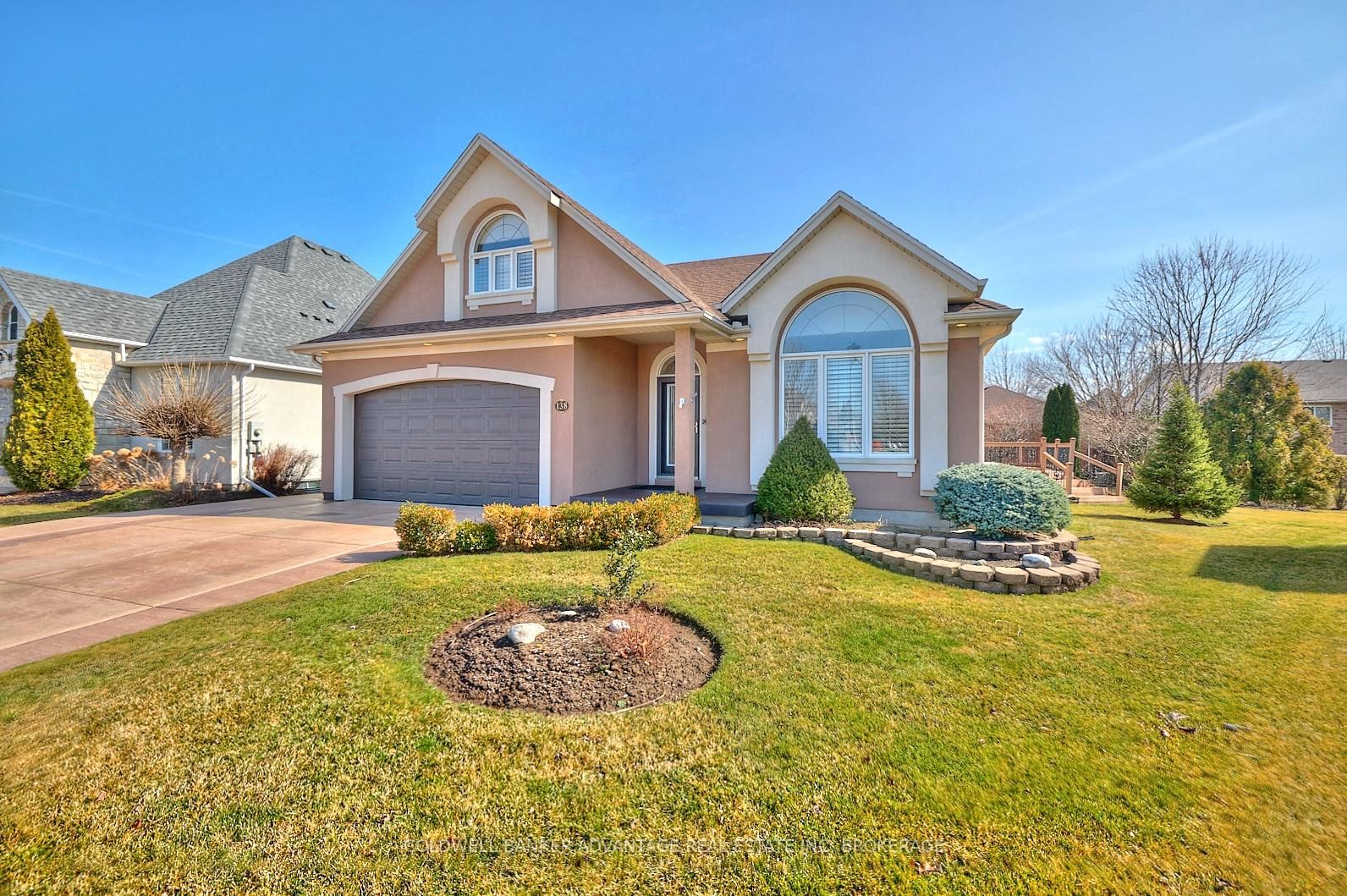 Detached House sold at 138 Loretta Drive, Niagara-on-the-Lake, Virgil, L0S 1T0 - MLS: X12075056