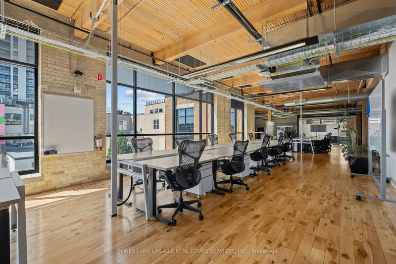 26 Charles St, Kitchener, N2G 1V8 | Image 3