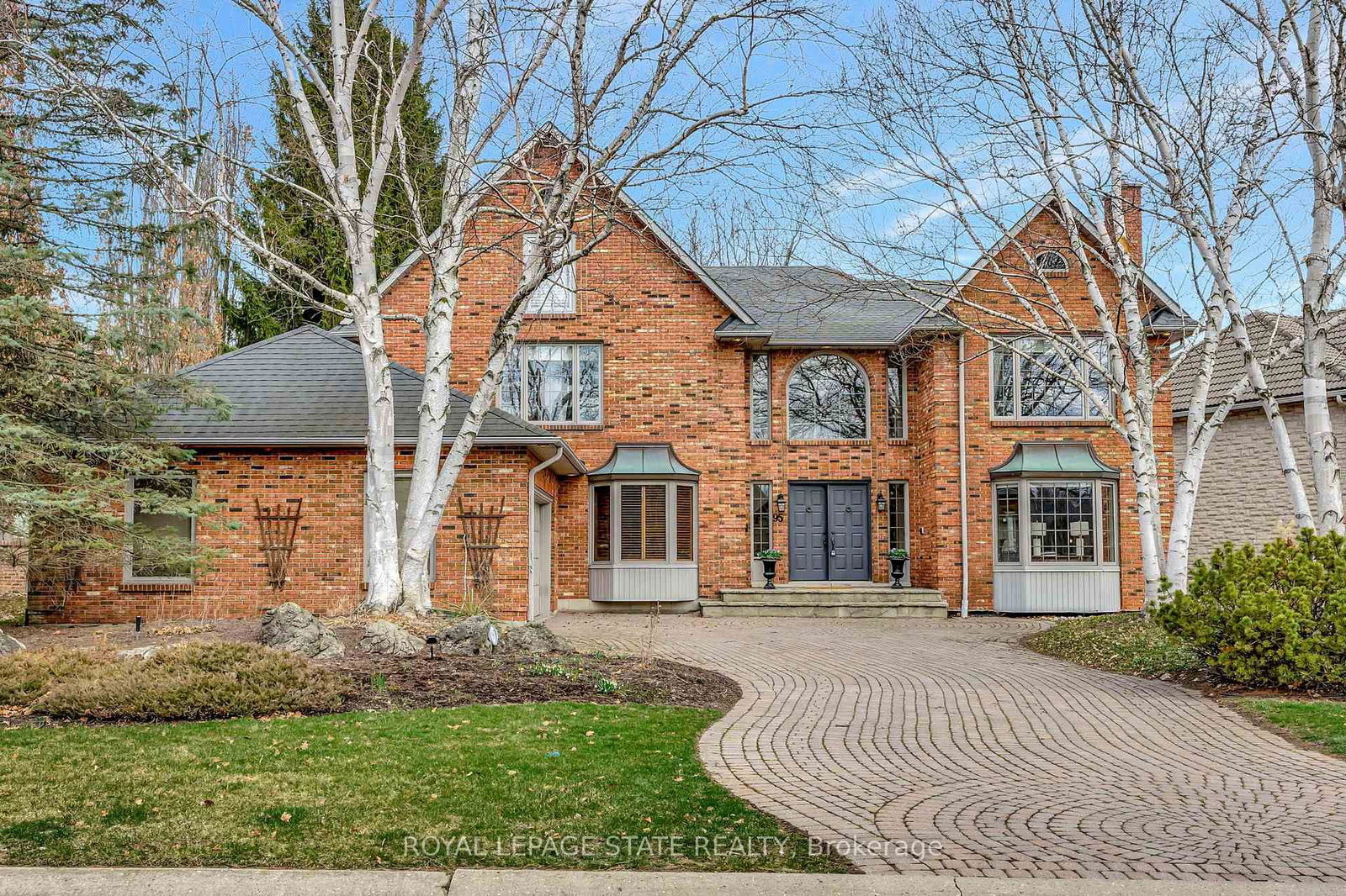 Detached House sold at 95 Deerview Place, Hamilton, Ancaster, L9G 4S3 - MLS: X12075498