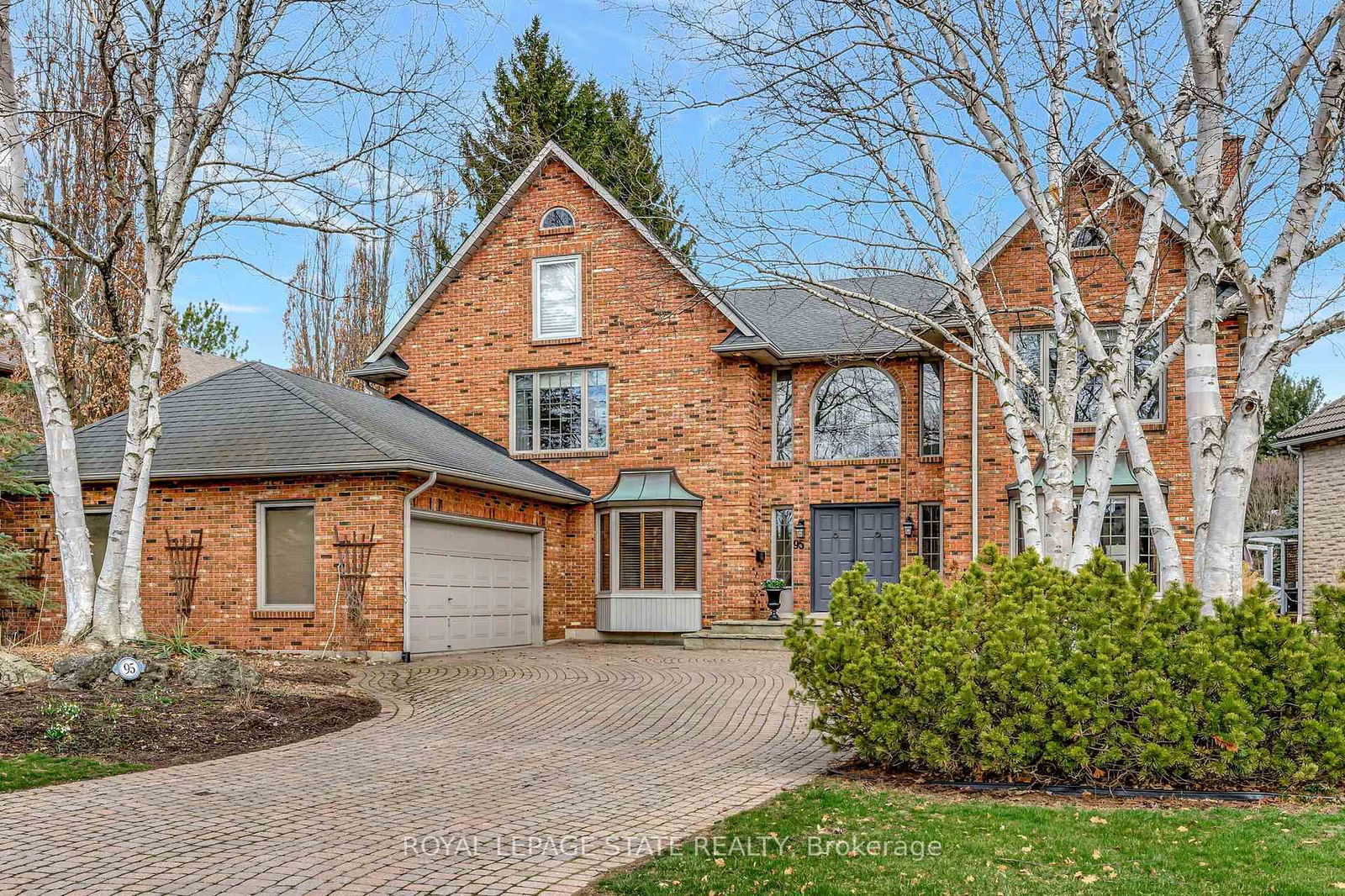 Detached House sold at 95 Deerview Place, Hamilton, Ancaster, L9G 4S3 - MLS: X12075498