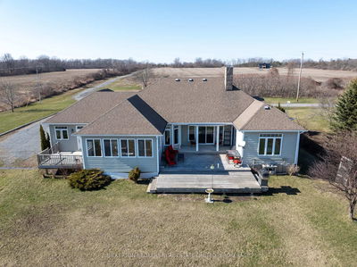 255 Good Friend Dr, Gananoque - The Islands image-0-3